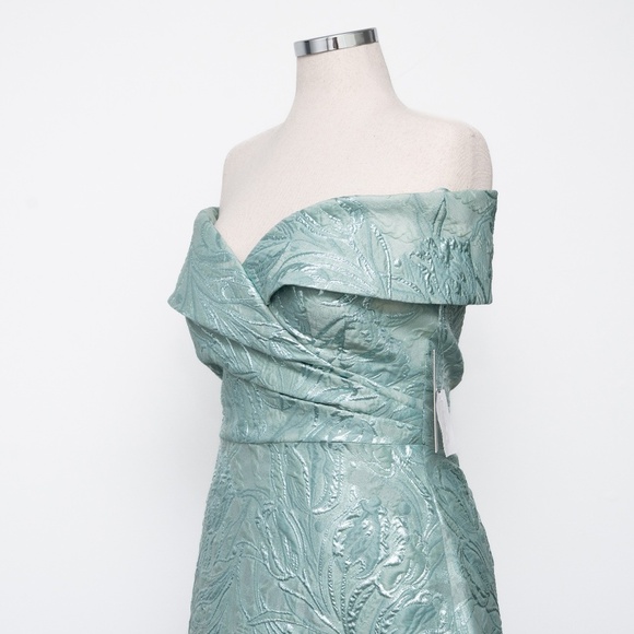 Rickie Freeman for Teri Jon - Off-Shoulder Metallic Jacquard Gown - Picture 11 of 14